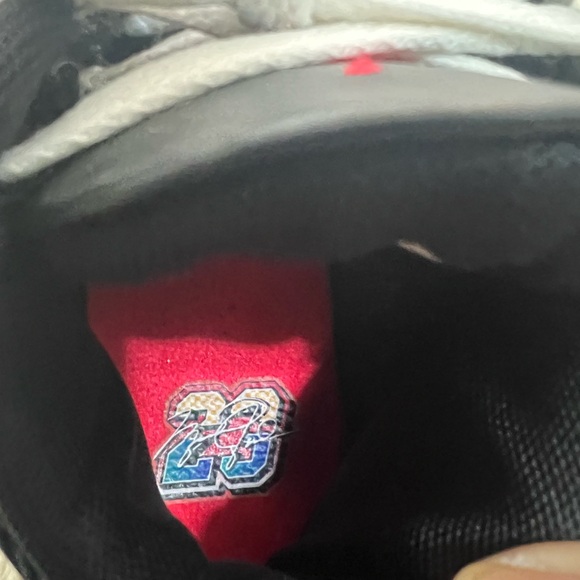 NIKE Jordan Pre-School Air Jordan 3 Retro KIDS SIZE 12C -Black | Siren Red | Hyp - Picture 11 of 13